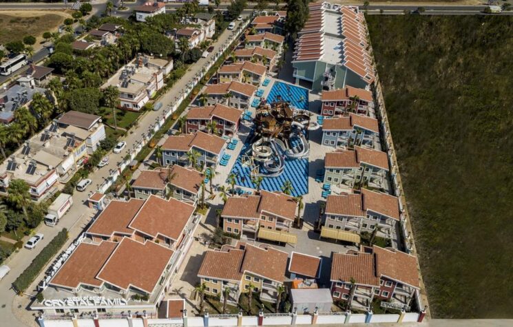 Crystal Club World Of Colours 2