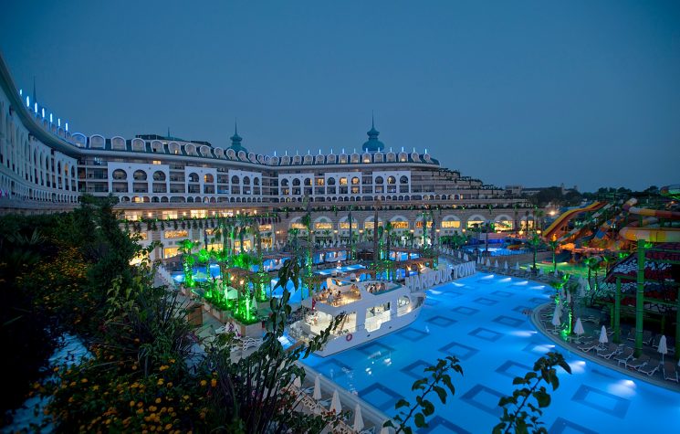 Crystal Sunset Luxury Resort & Spa 3