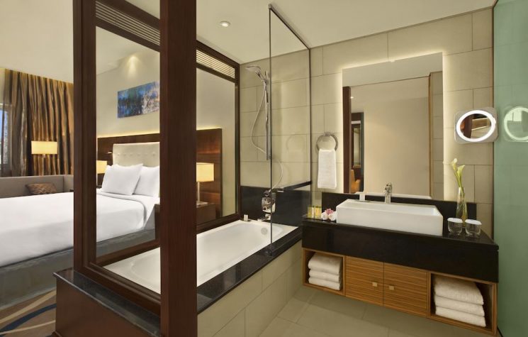 DoubleTree by Hilton Hotel & Residences Dubai 5
