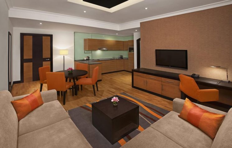 DoubleTree by Hilton Hotel & Residences Dubai 6