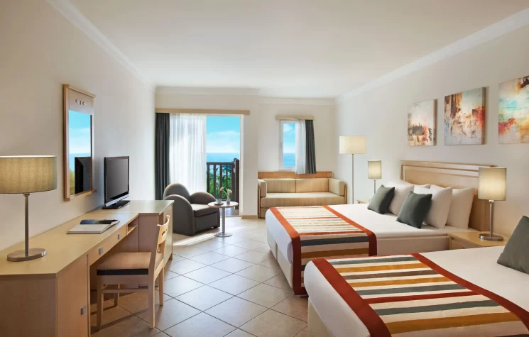 Paloma Grida 24 Paloma Grida 24