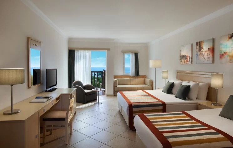 Paloma Grida 27 Paloma Grida 27