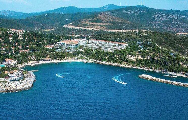 Pine Bay Holiday Resort Hotel