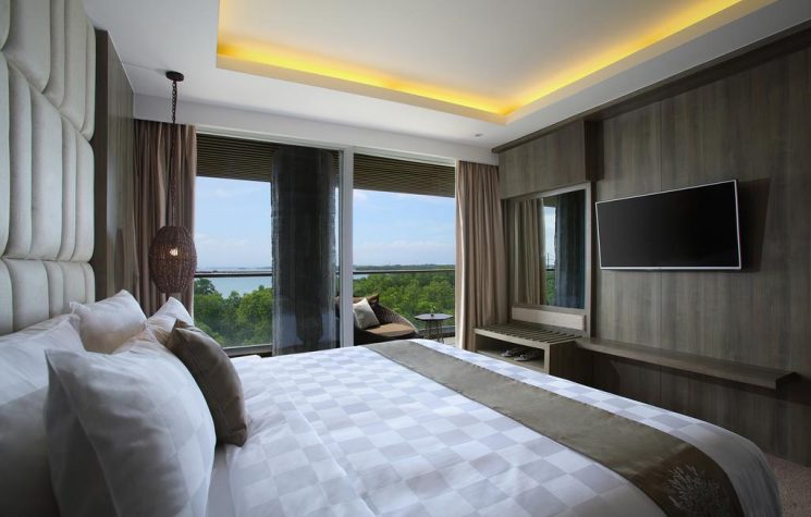The Crystal Luxury Bay Resort 7